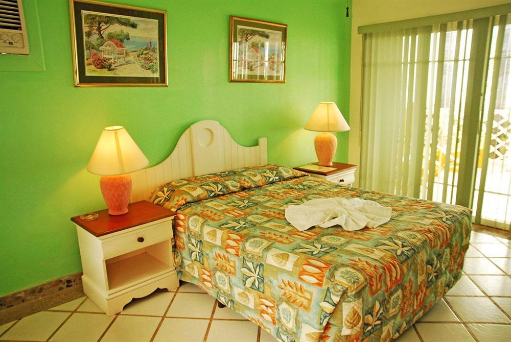 Hotel Vistamar Beachfront Resort & Conference Center Pochomil Eksteriør billede